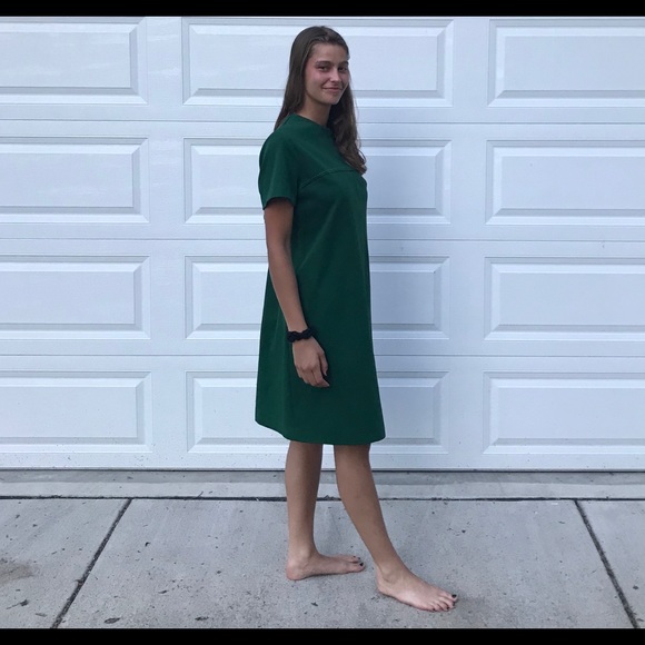 Vintage 1960s emerald green mod dress - Picture 5 of 8